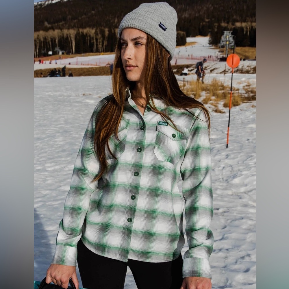 DIXXON Womens The Slopes Green and White Plaid Button Down Shirt Size 2X